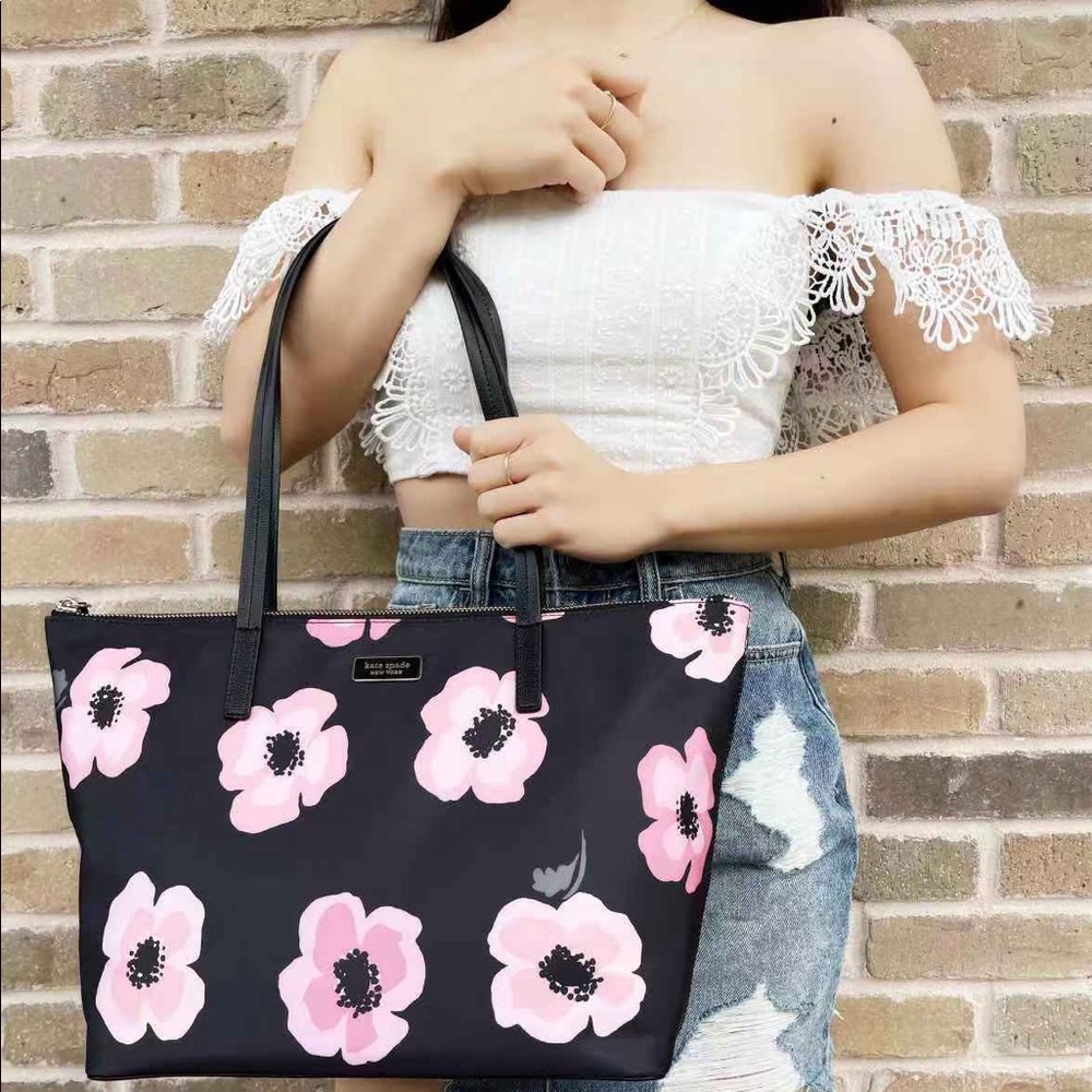 Kate Spade Hayden Floating Poppies Top Zip Nylon Tote Black Pink Floral Rose - Picture 4 of 6